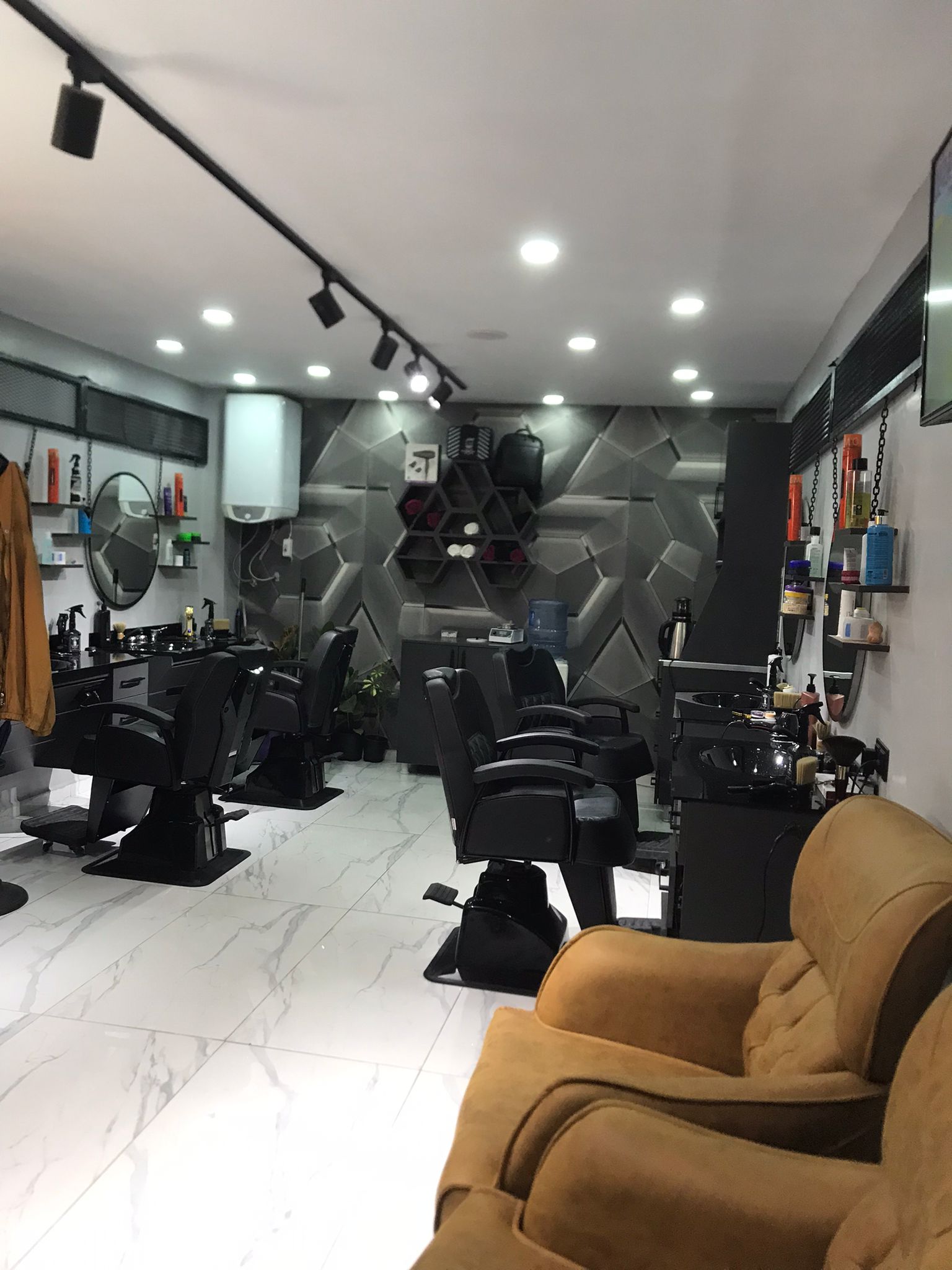 Beymen's Erkek Kuaför Salonu