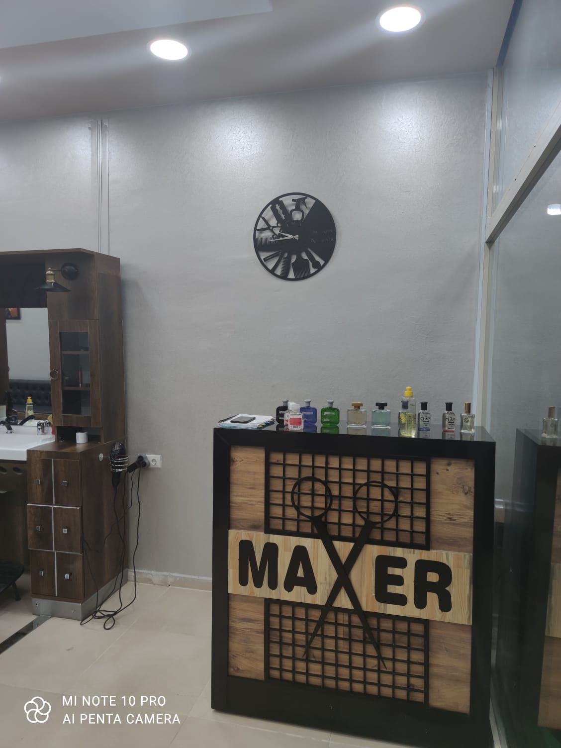 Maxer Erkek Kuaför kır düğünü mekanı — Merkez
