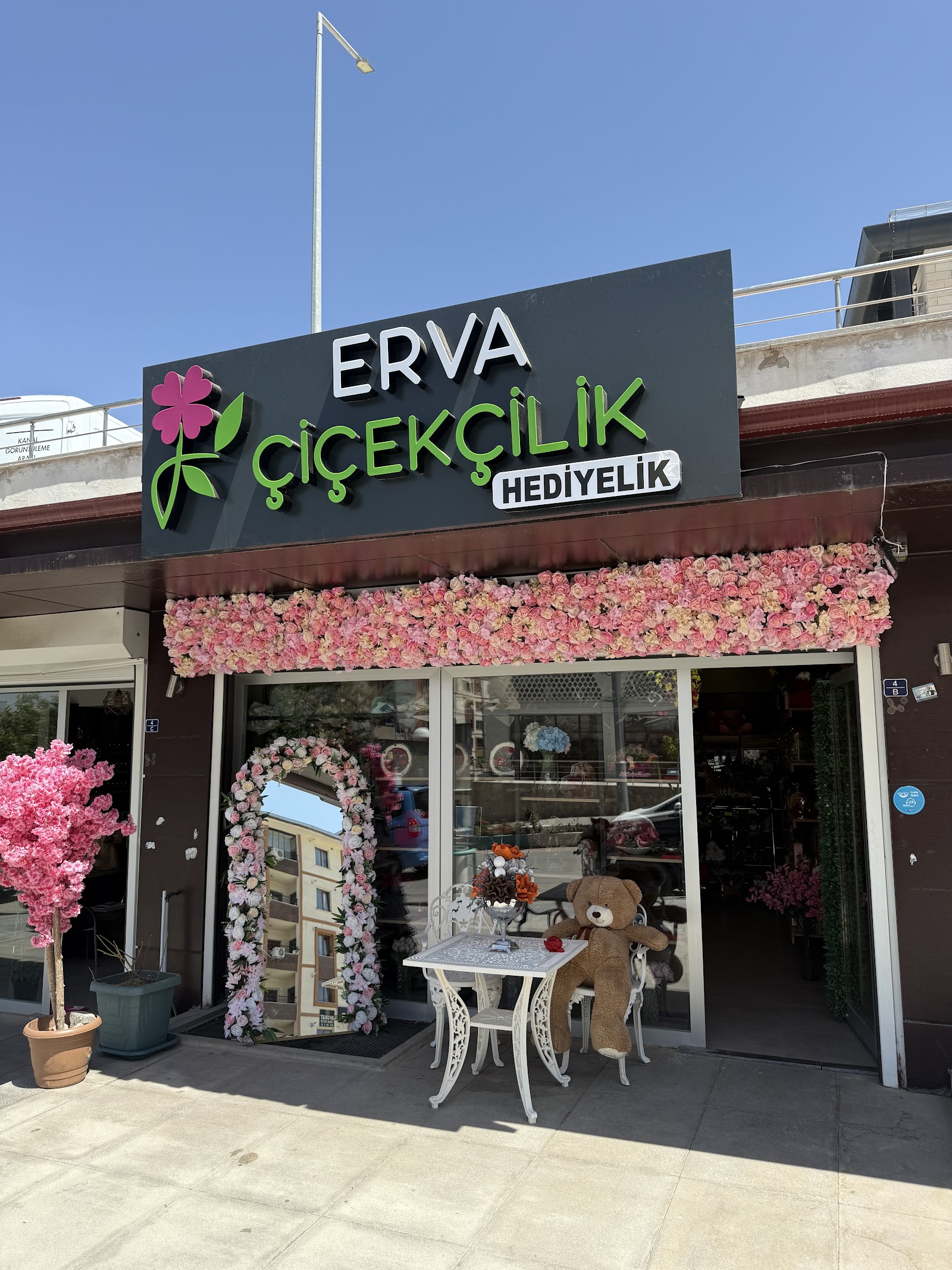Şırnak Merkez Erva Çiçekçilik Ve Hediyelik Eşya kır düğünü mekanı — Merkez